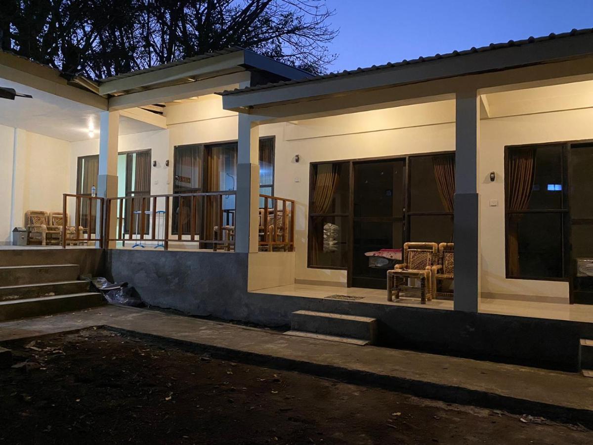 Naja Homestay غيلي تراوانغان المظهر الخارجي الصورة