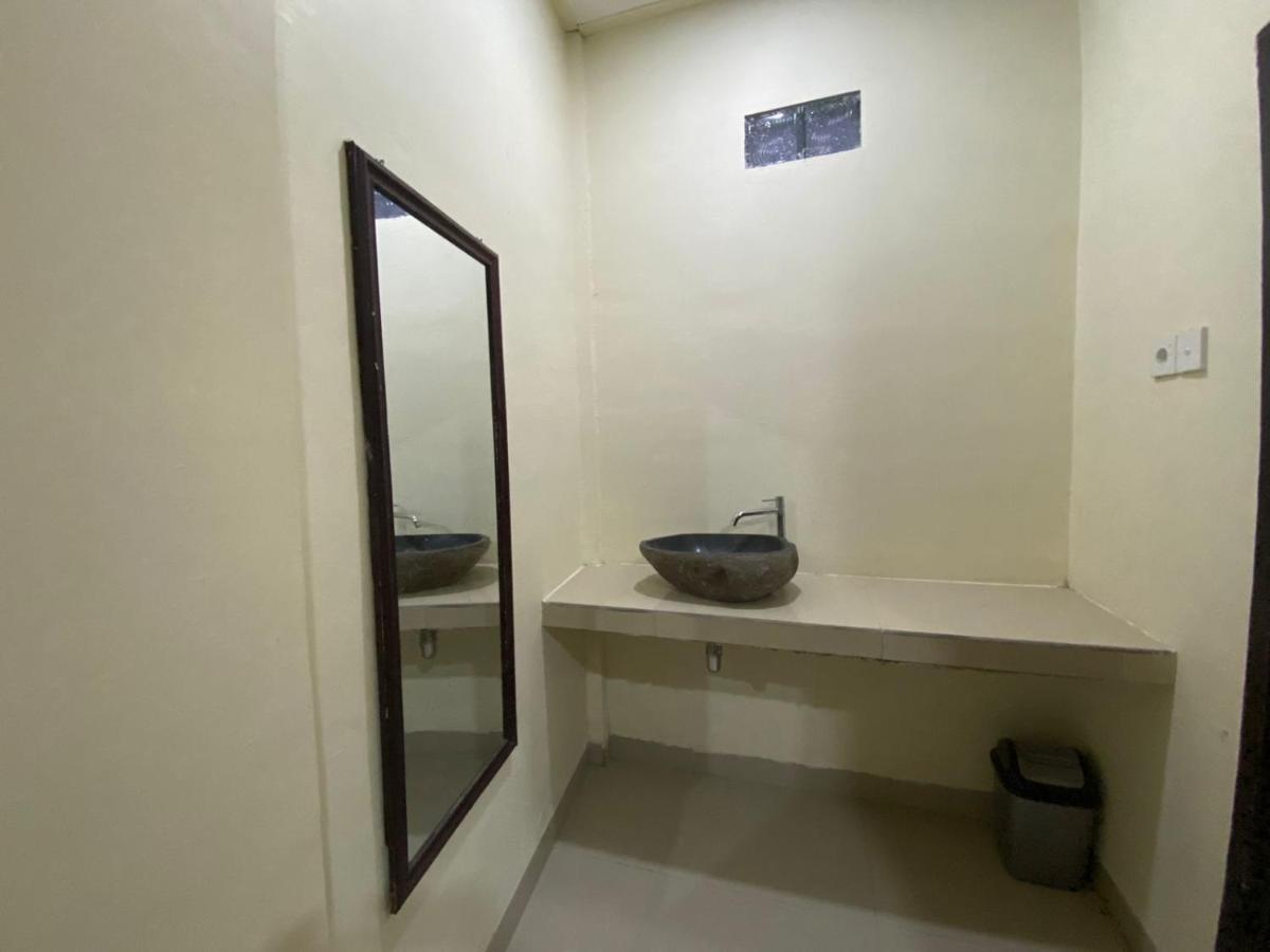 Naja Homestay غيلي تراوانغان المظهر الخارجي الصورة